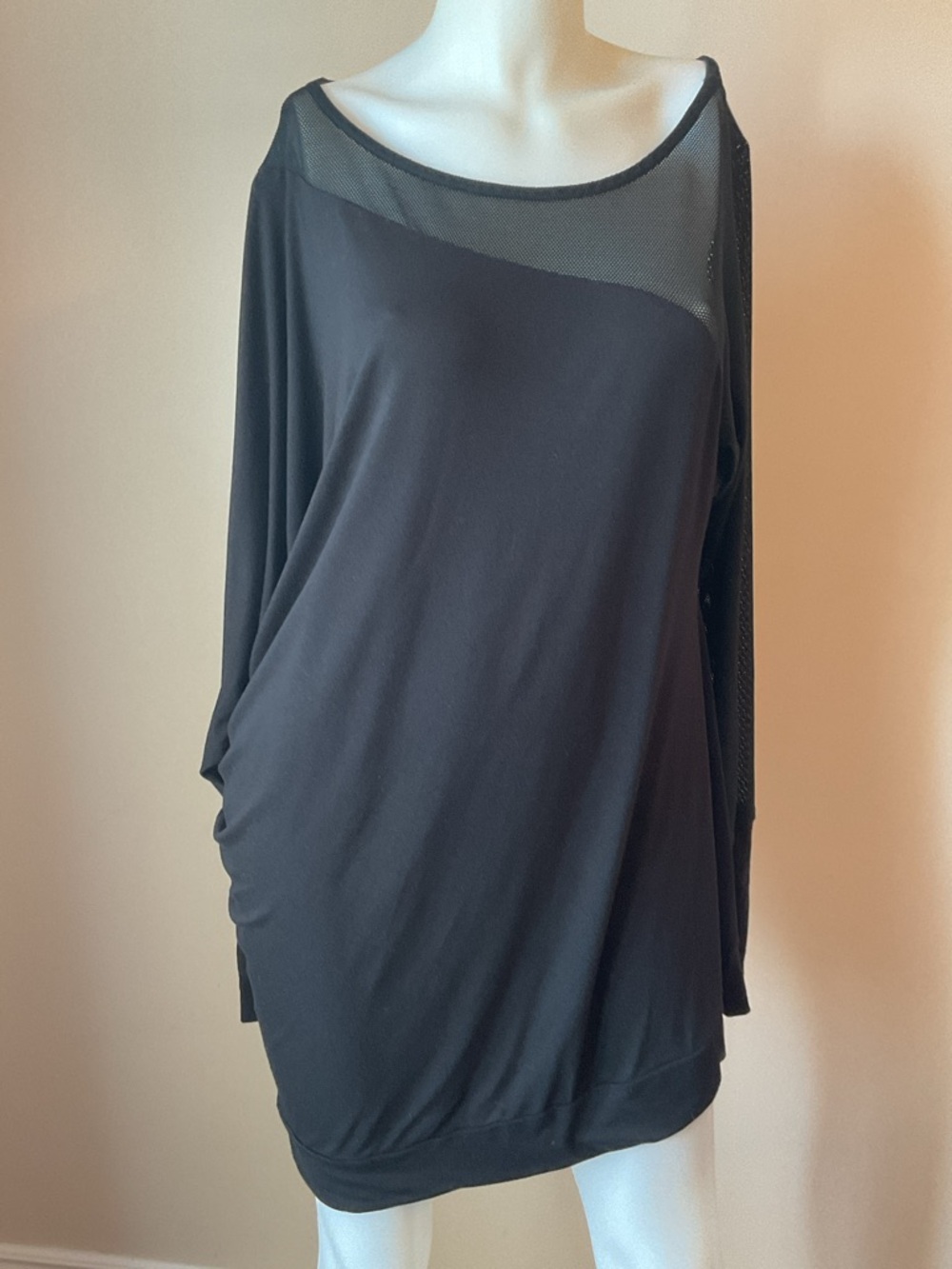 LIVI Mesh Accent Tunic